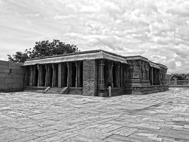 File:Vittala Temple 17.jpg
