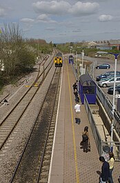 Yate railway station MMB 07 150279.jpg