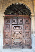 Puerta de la iglesia.