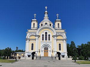 Храм Святой Троицы на Октябрьской набережной