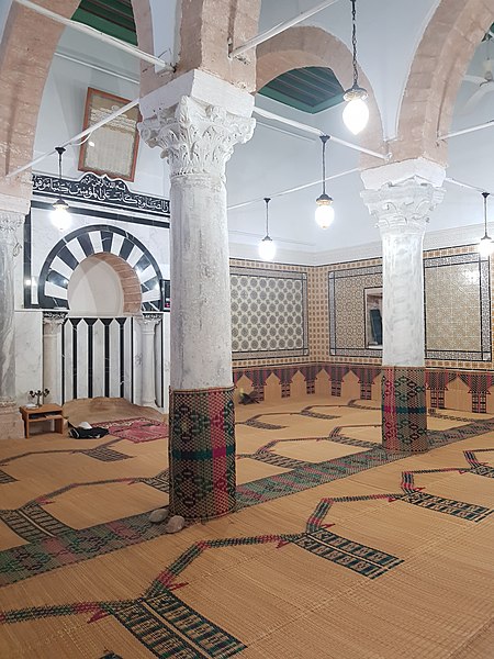 File:مسجد بن موسى .jpg