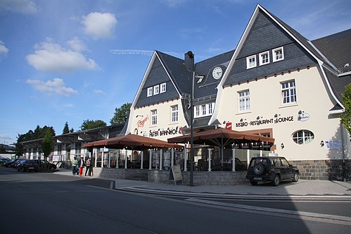 084 Bahnhof mit Güterschuppen