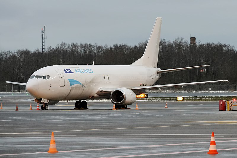 File:ASL Airlines Hungary, HA-FAU, Boeing 737-43Q SF (39200732602).jpg