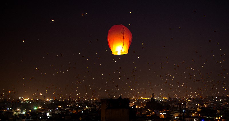 File:A night lit up on Makar Sankranti Uttarayana Festival with Kites and Lights India.jpg