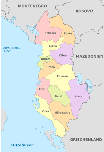 Albania, administrative divisions - de - colored.svg