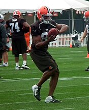 Smith with the Cleveland Browns in 2012 Alex Smith tight end.jpg