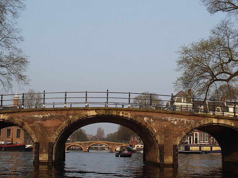 File:Amsterdam - boating on the canal (3411112343).jpg