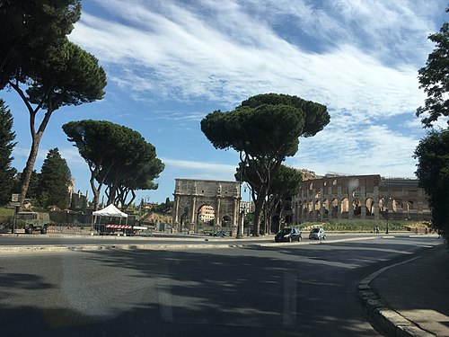 Arch of Constantine and Colosseum captured in the same frame in Rome