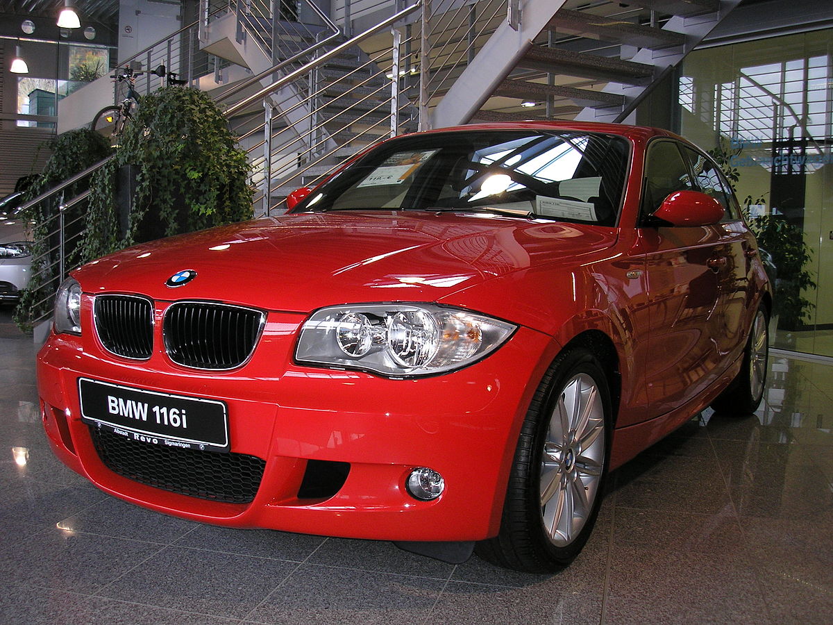 File:BMW E81 116i Performance.JPG - Wikimedia Commons