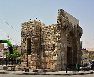 https://upload.wikimedia.org/wikipedia/commons/thumb/b/b9/Bab_Touma_Gate_Damascus.jpg/300px-Bab_Touma_Gate_Damascus.jpg