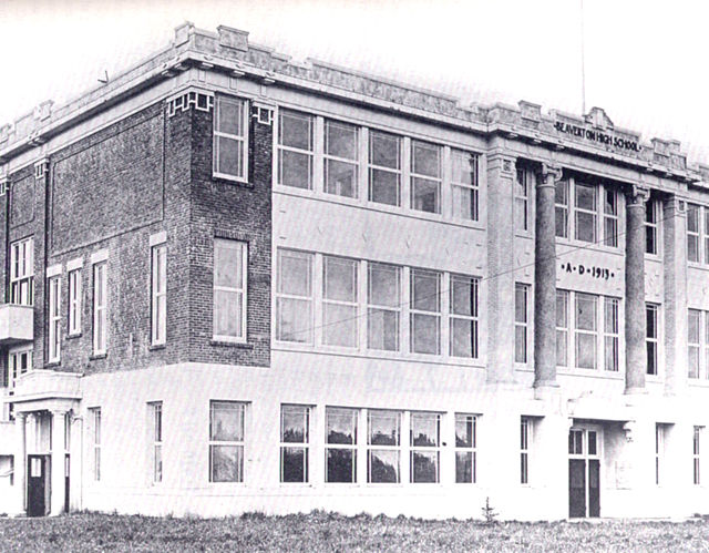 The original school building, 1915