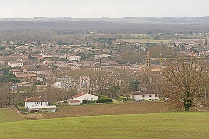 How to get to bessieres with public transit - About the place