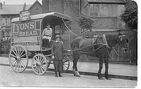 Bread delivery, England 1910s