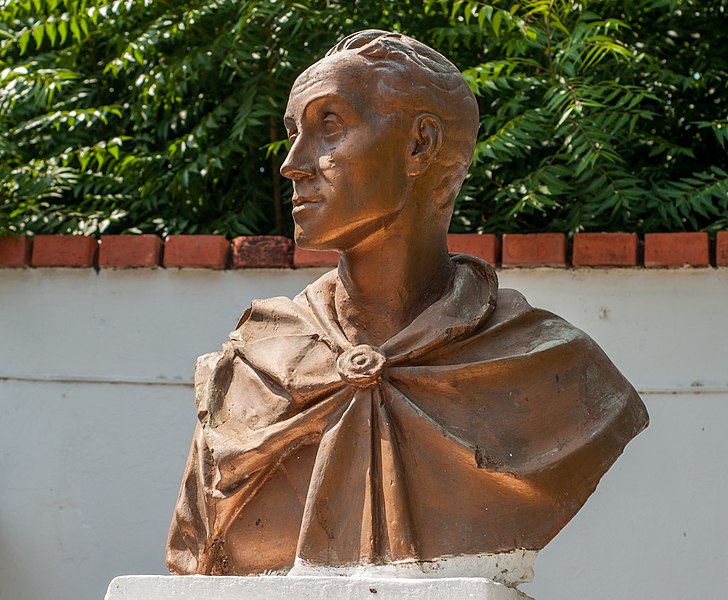 File:Bust of the Liberator Simon Bolivar.jpg