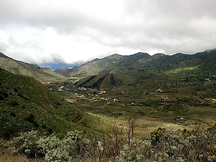 El Palmar and its cut open volcano