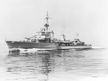 Z39 underway after the war. Sister ship of Z-34 Captured German destroyer Z39 underway off Boston on 22 August 1945.jpg