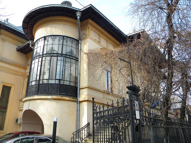 File:Casa prof. dr. Turnescu, Str. Dionisie Lupu nr. 37, Bucuresti sect. 1 (detaliu).JPG