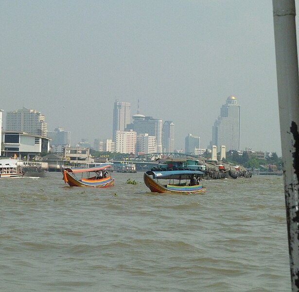 File:Chao Phraya River P1130174.JPG