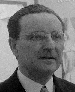 Charles van Rooy tahun 1960 (1).jpg