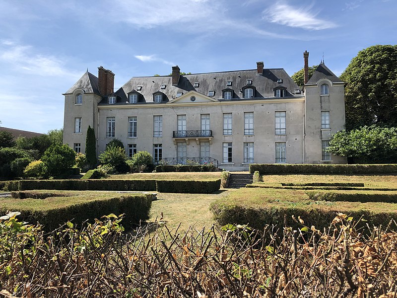 File:Chateau de Louveciennes.jpg