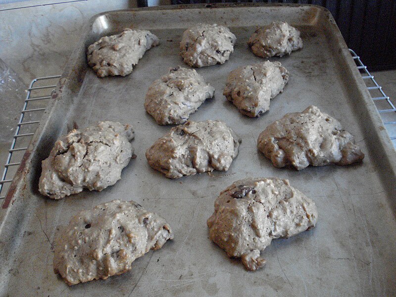 File:Chocolate chip cookies on a baking sheet, September 2009.jpg