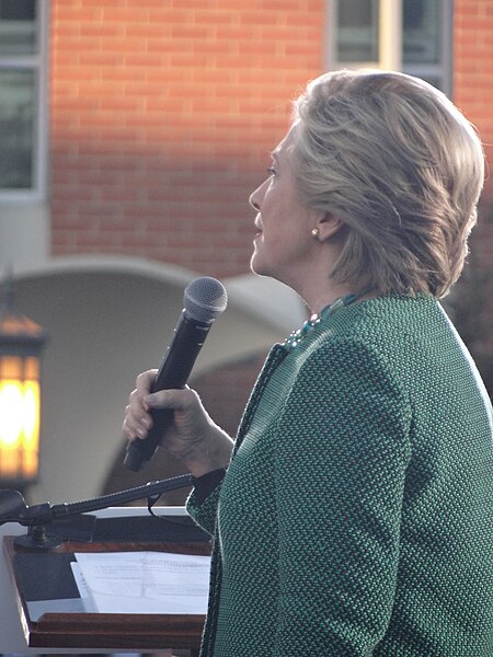 File:Clinton rally in Charlotte NC (30408156682).jpg