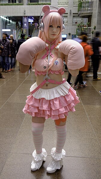 File:Cosplayer of Super Sonico 20160327a.jpg