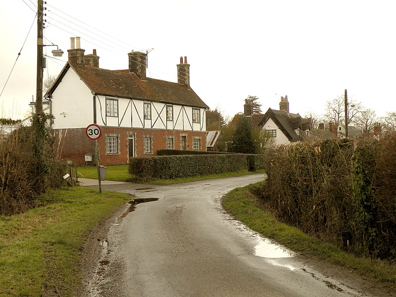 File:Cottages along Sunnyfields Road - geograph.org.uk - 1724787.jpg