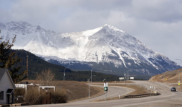 Looking back westward from Crowsnest Pass