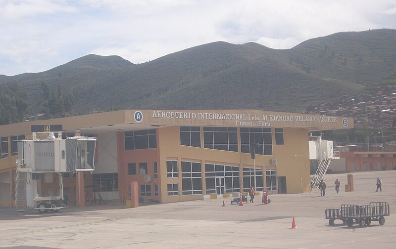 File:Cusco Airport.jpg