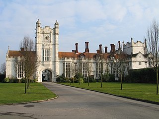 <span class="mw-page-title-main">Danesfield House</span> Country house in Buckinghamshire, England