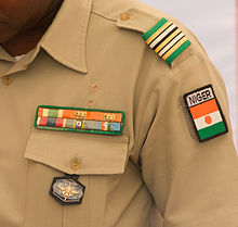 Detail various insignia lieutenant colonel of army of Niger.jpg