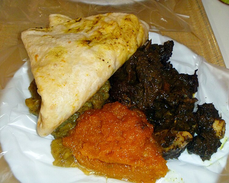 File:Dhalpurie Roti, Pumpkin, Channa and Potato, Curry Goat, Trinidad and Tobago.JPG