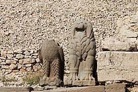 West terrace: Sandstone eagle and lion bodies