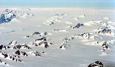 Nunataks in eastern Greenland Eastcoastgreenland1.jpg