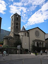 Iglesia de Sant Esteve, Andorra la Vella, 2005.jpg