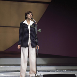 Eurovision Song Contest 1976 rehearsals - Netherlands - Sandra Reemer 04