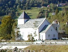 Evanger kyrkje (bijgesneden).jpg