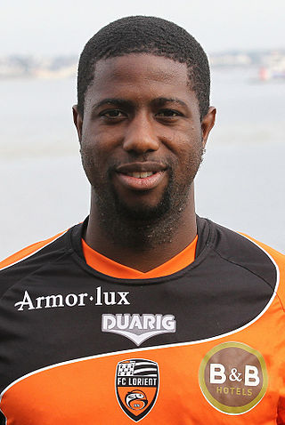 <span class="mw-page-title-main">Arnold Mvuemba</span> French-Congolese professional footballer (born 1985)