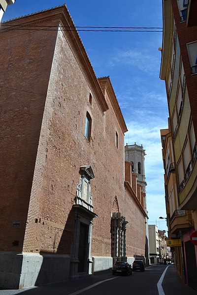 File:Fachada izquierda de la Iglesia de San Jaime de Villarreal 01.JPG