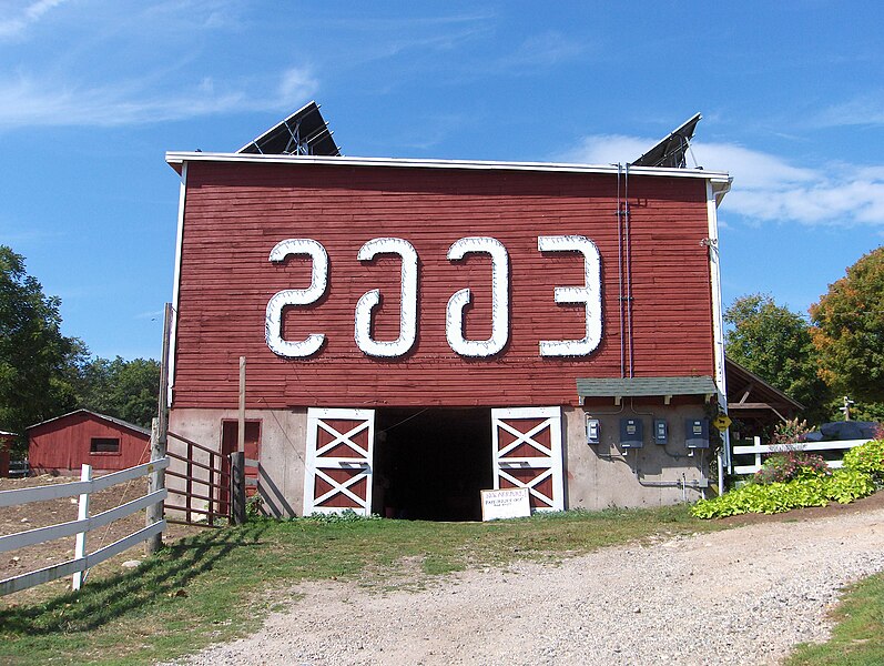 File:Flamig Farm eggs sign.JPG