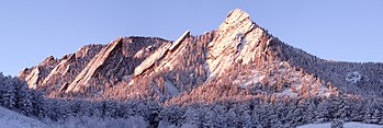 La formazione rocciosa dei Flatirons, simbolo iconografico di Boulder
