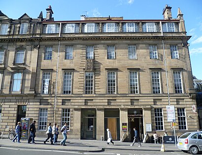 How to get to Edinburgh Dental Institute with public transport- About the place