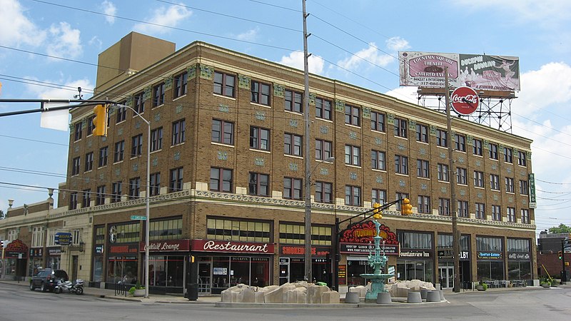 File:Fountain Square Theatre in Indianapolis.jpg