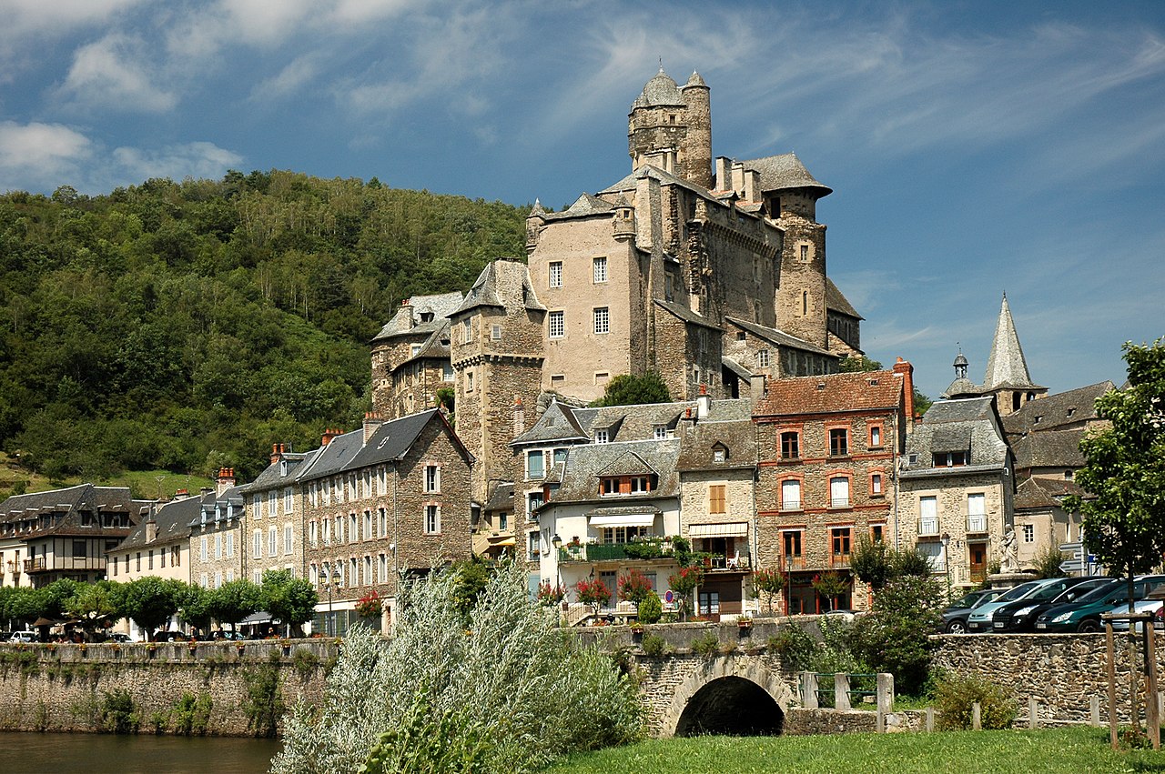 File France Occitanie 12 Estaing 06 Jpg Wikimedia Commons