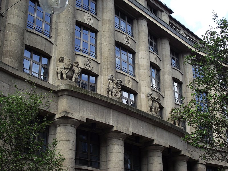 File:Frankfurt am Main - Börsencenter.jpg