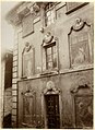 Mario Gabinio, Valle di Susa, Susa, Prospetto di edificio barocco con figure affrescate, 1901
