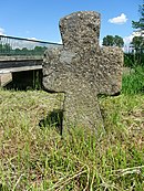 Gleina Stone Cross.jpg