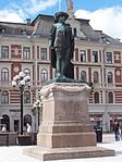 Staty över Gustav Adolf på Stora torget i Sundsvall