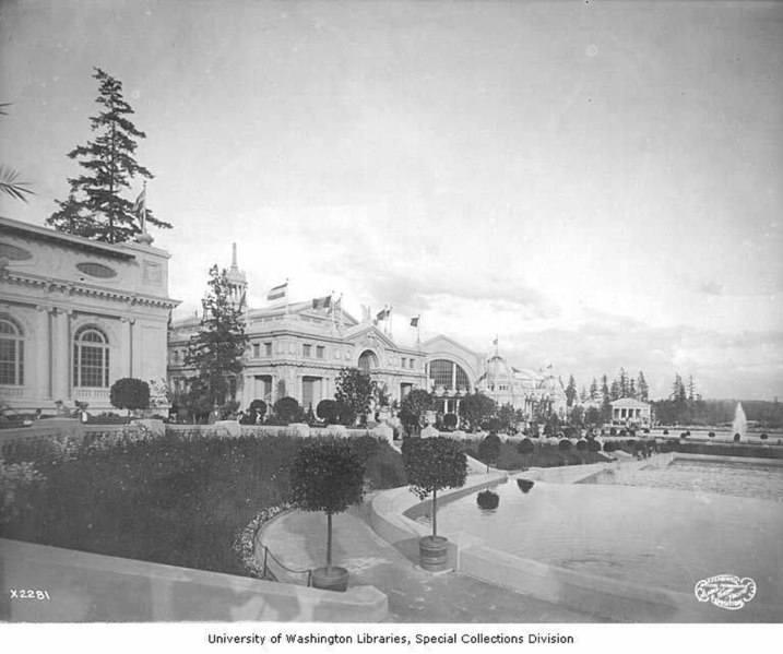 File:Hawaii, Oriental and Manufactures Buildings, Alaska-Yukon-Pacific-Exposition, Seattle, Washington, 1909 (AYP 1017).jpeg